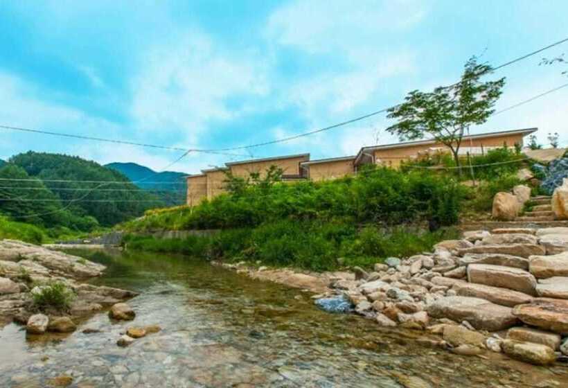 Chungju Dalduru Pension