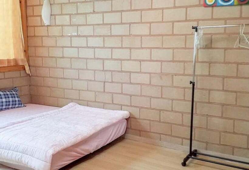 Chungju Garden Arirang Pension