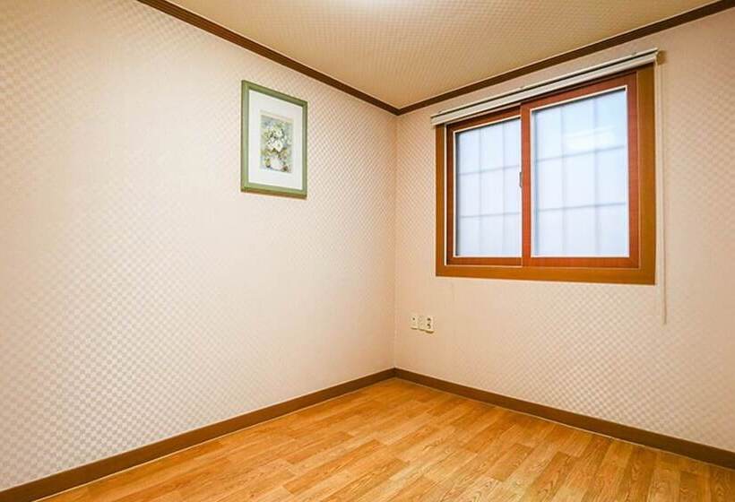 Chungju Hosuwiui Haru Pension