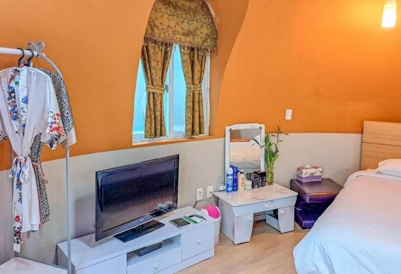 Damyang Firefly Pension