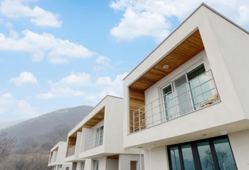 Danyang Avichae Pension