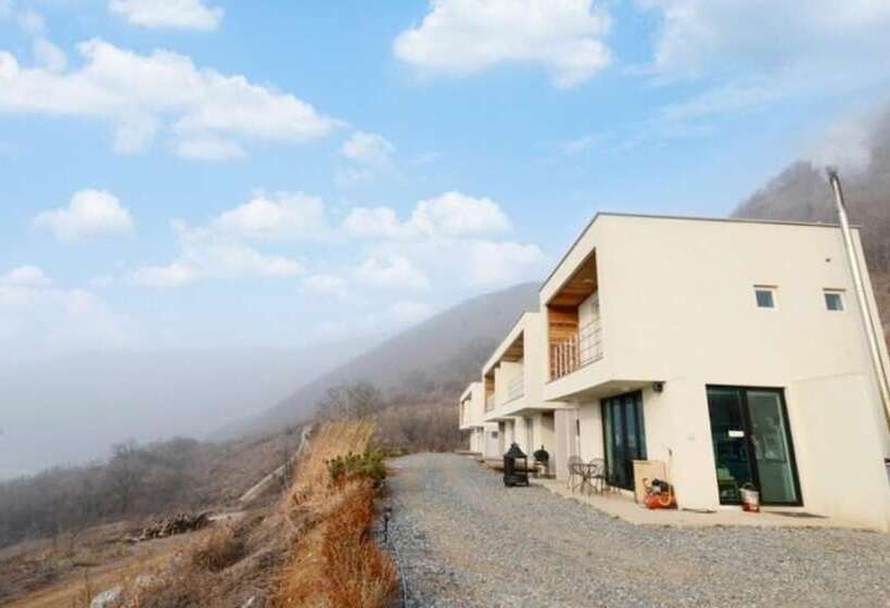 Danyang Avichae Pension