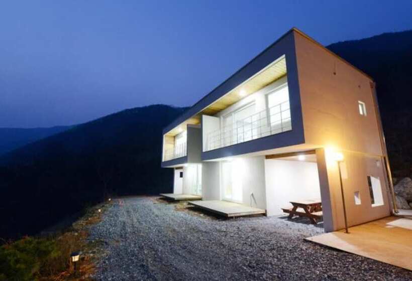 Danyang Avichae Pension