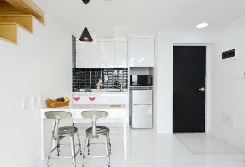 Danyang Avichae Pension