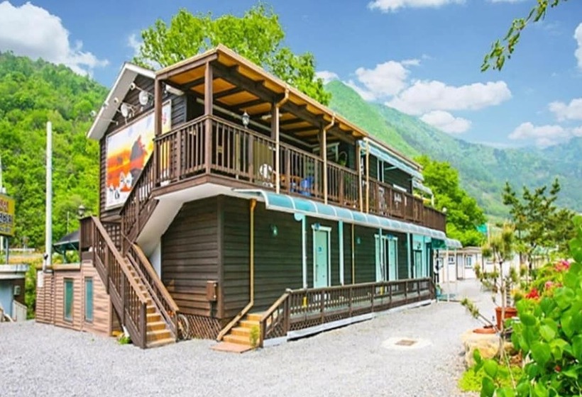 Danyang Cheonnyeonbawi Pension