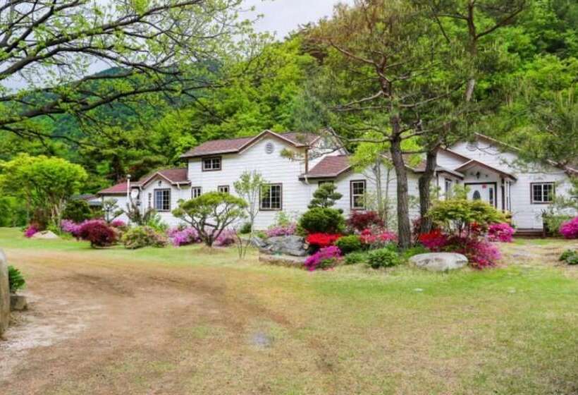 Danyang Eowoolim Pension