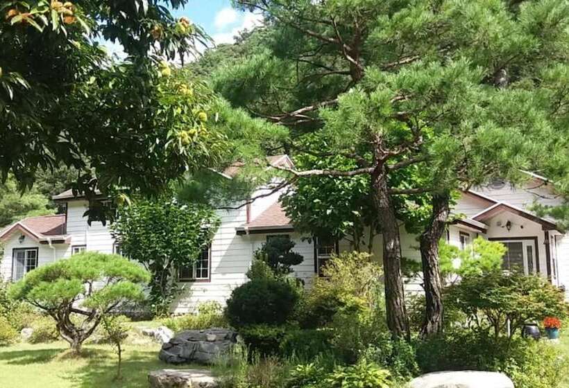 Danyang Eowoolim Pension