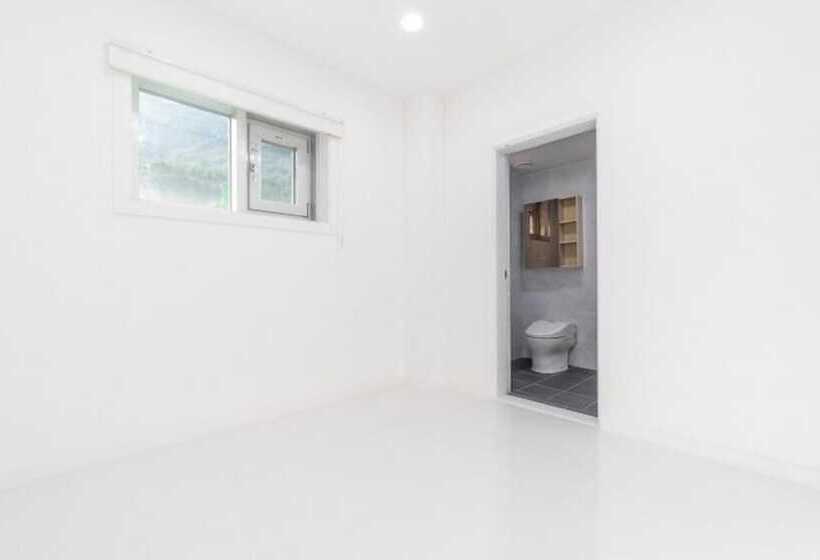 Danyang Le Blanc Pension