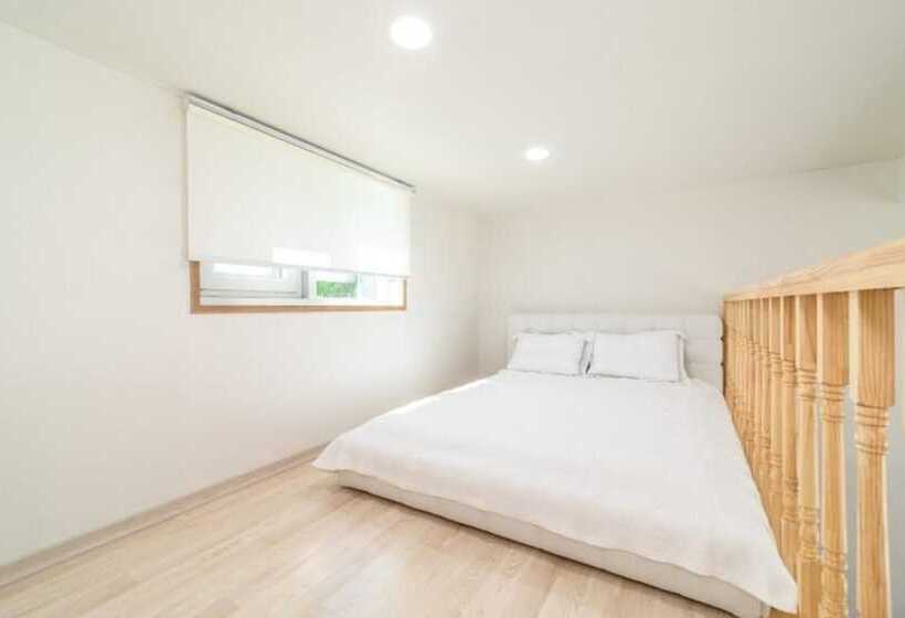 Danyang Le Blanc Pension