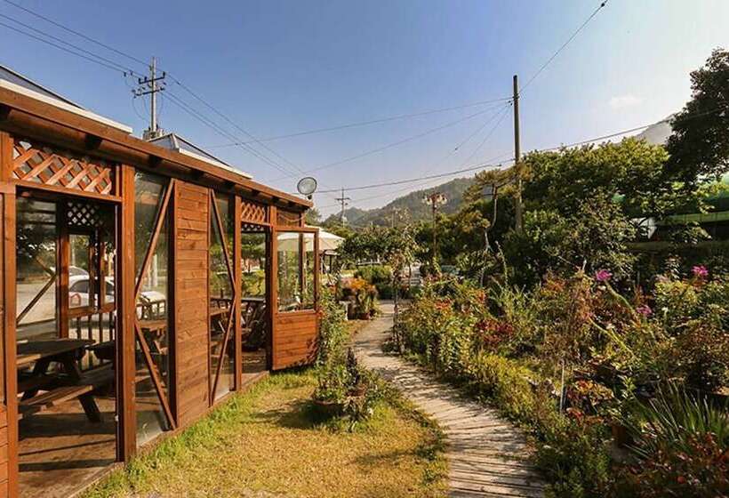 Danyang Sainam Landscape Pension