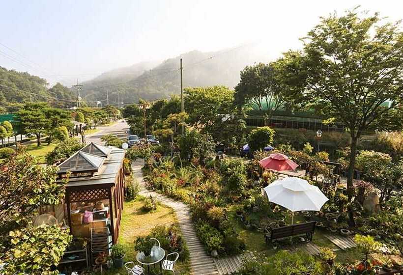 Danyang Sainam Landscape Pension