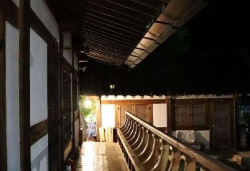 Danyang Danyangjeong Hanok Pension
