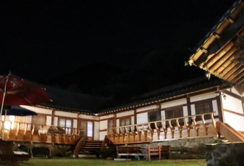 Danyang Danyangjeong Hanok Pension