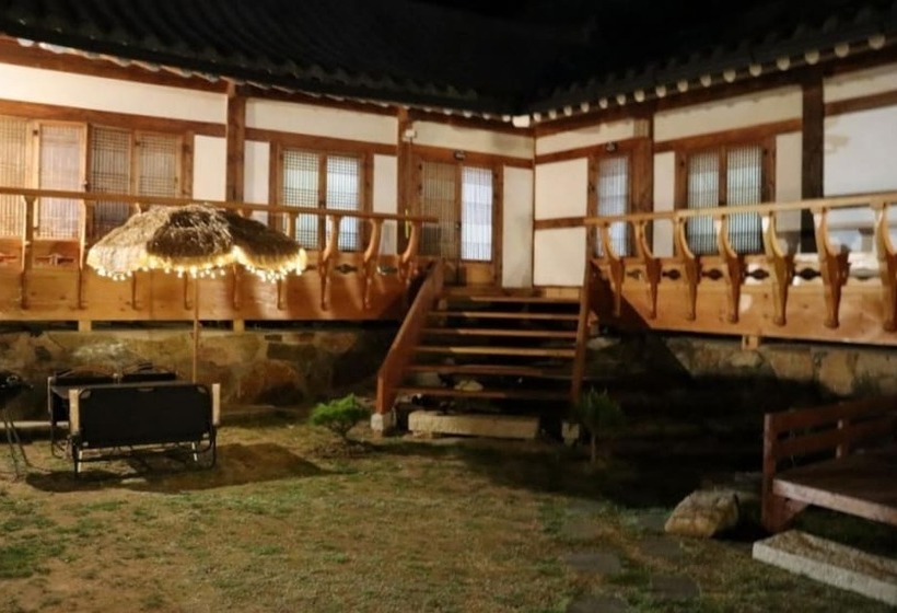 Danyang Danyangjeong Hanok Pension