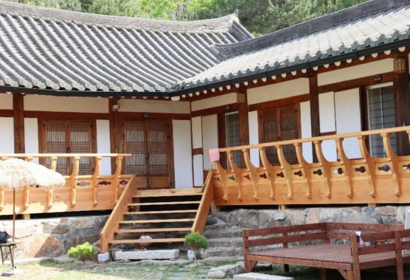 Danyang Danyangjeong Hanok Pension