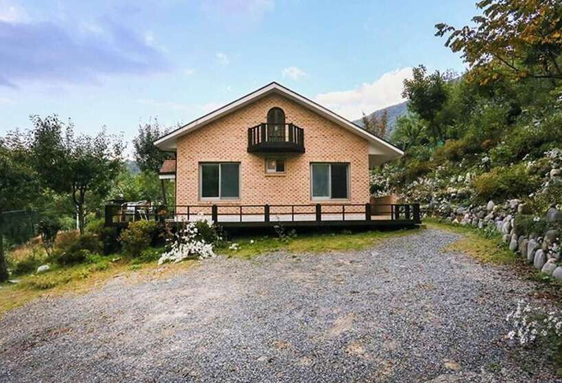 Danyang Supsogui Hyusik Pension