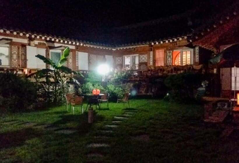 Danyang Woosanjeongsa Hanok Pension