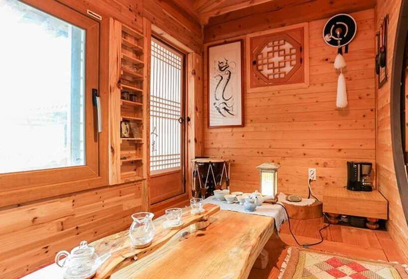 Danyang Woosanjeongsa Hanok Pension