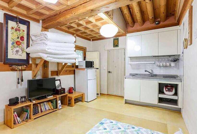 Danyang Woosanjeongsa Hanok Pension