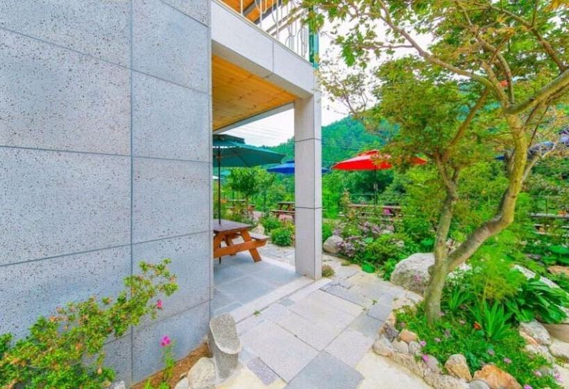 Yangyang Daol Pension