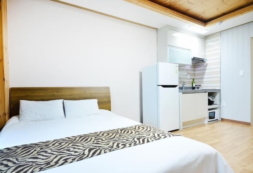 Donghae Red Roof Pension