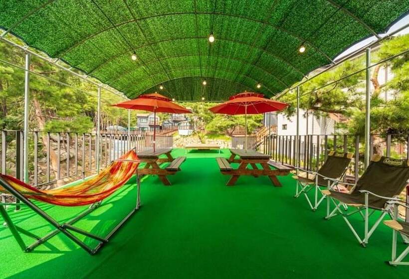 Four Seasons Pension Jecheon