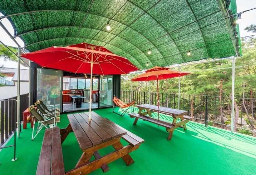 Four Seasons Pension Jecheon