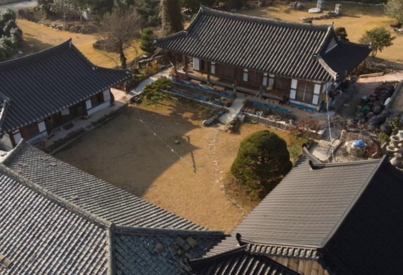 Gangjin Dahyang Sochuk Hanok Pension