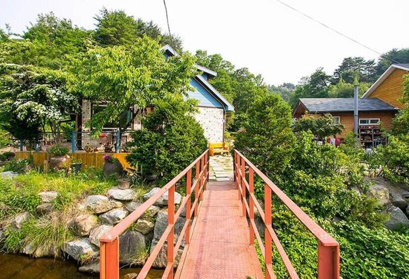 Gangneung Clay House Pension