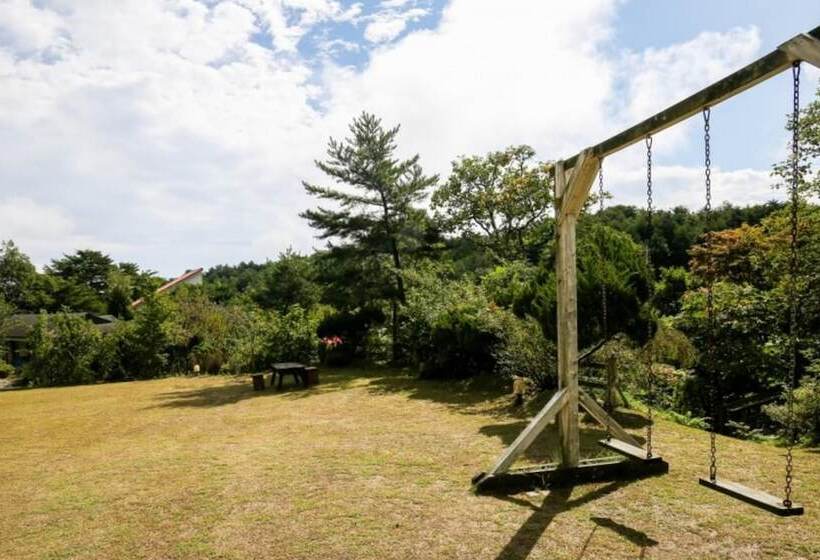 Gangneung Pine Hill Pension