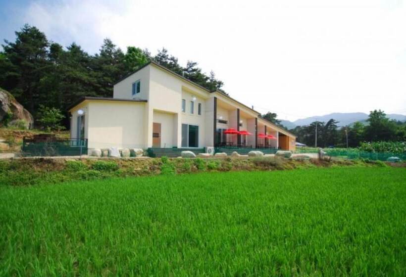 Gangneung Tyche House Pension