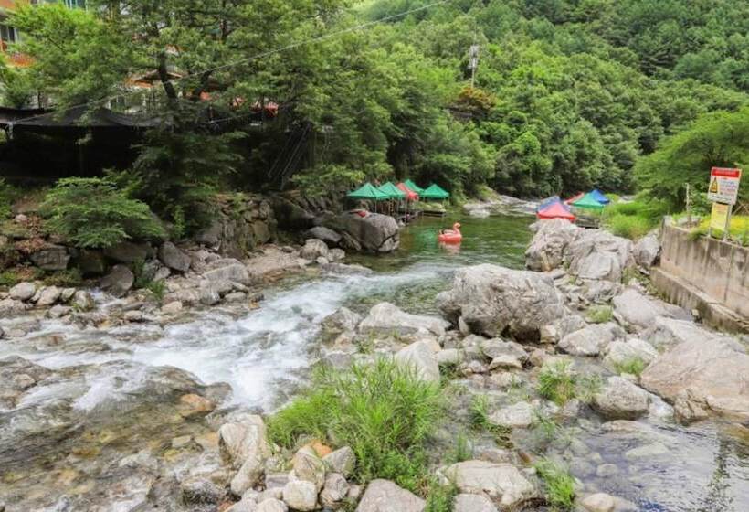 Gapyeong Chueok Mandeulgi Pension