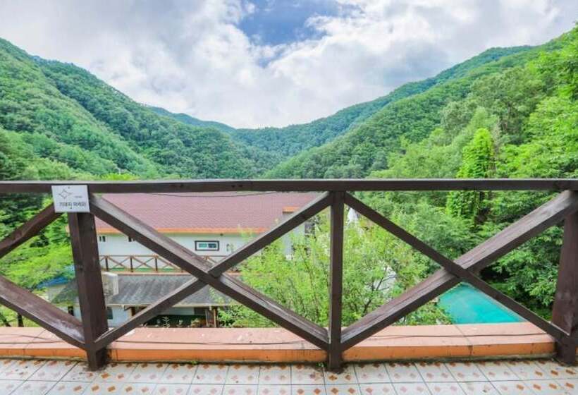 Gapyeong Chueok Mandeulgi Pension