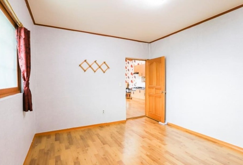 Gapyeong Chueok Mandeulgi Pension