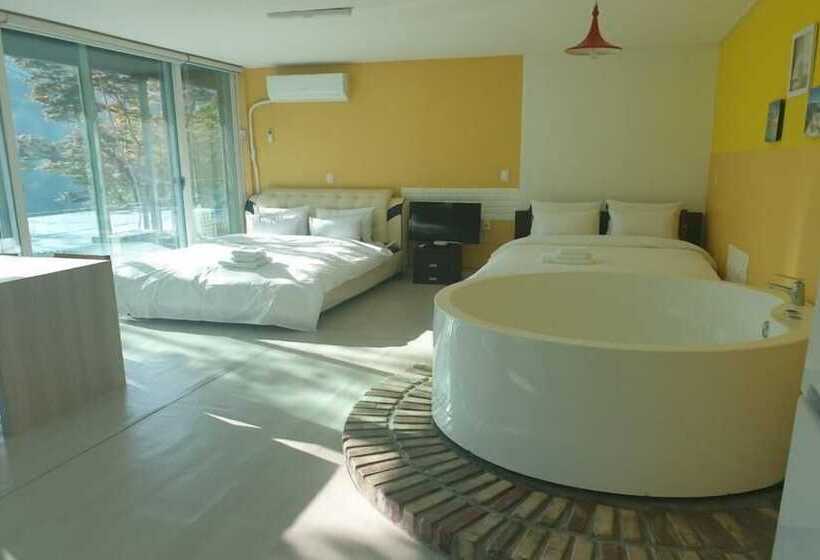 Gapyeong Clubviva Spa Pension