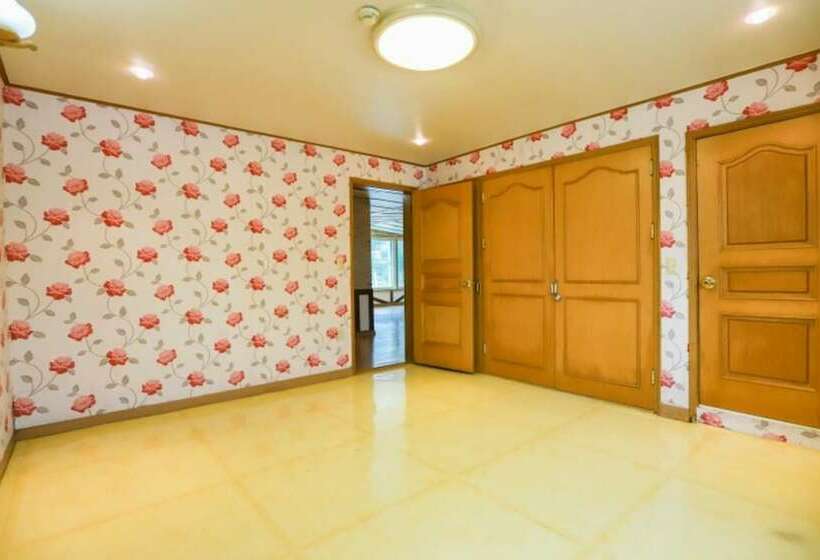 Gapyeong Dolmaru Pension