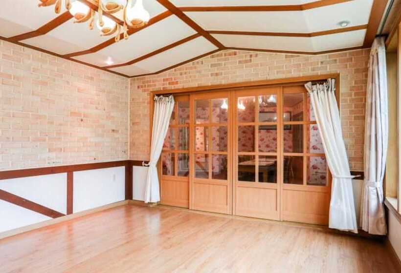 Gapyeong Dolmaru Pension