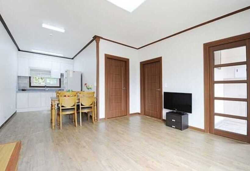Gapyeong Gangsibong Mirinae Pension