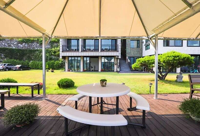 Gapyeong Lake Terrace Pension