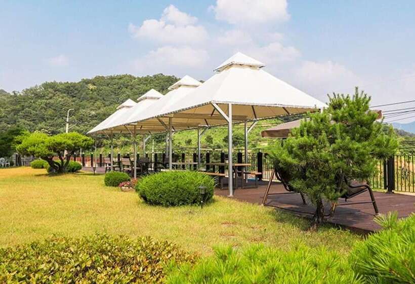 Gapyeong Lake Terrace Pension