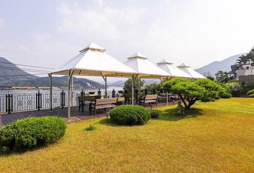 Gapyeong Lake Terrace Pension