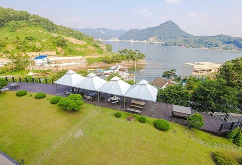 Gapyeong Lake Terrace Pension
