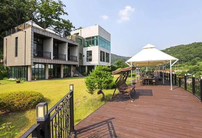 Gapyeong Lake Terrace Pension