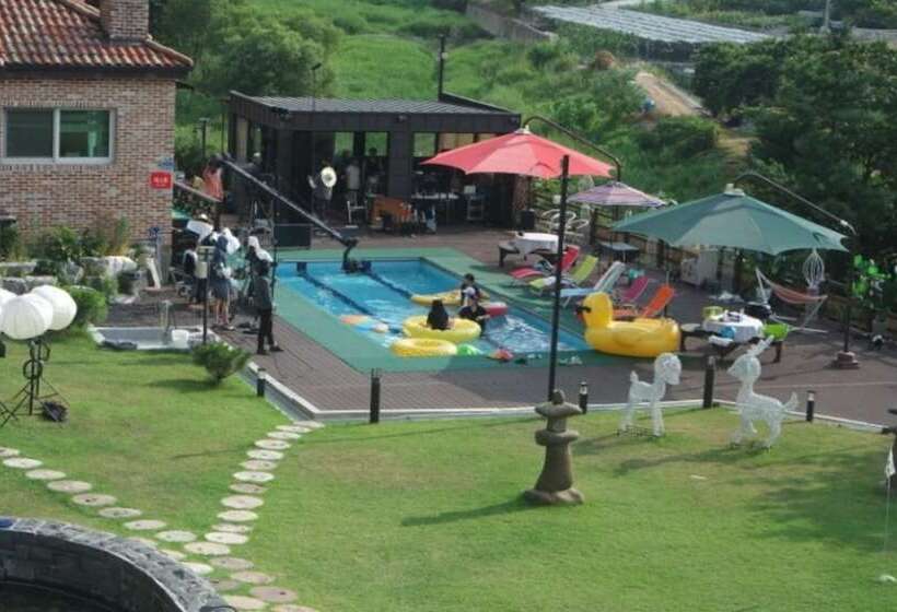 Gapyeong Min House Pension