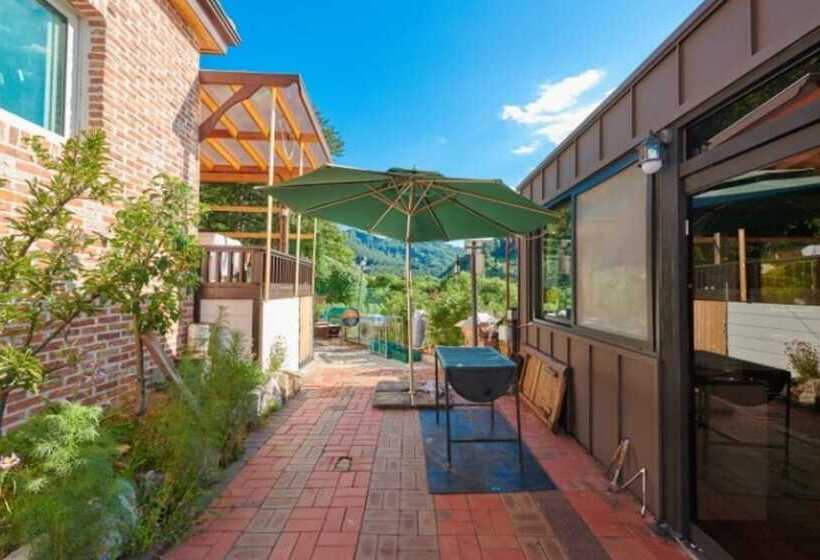 Gapyeong Min House Pension