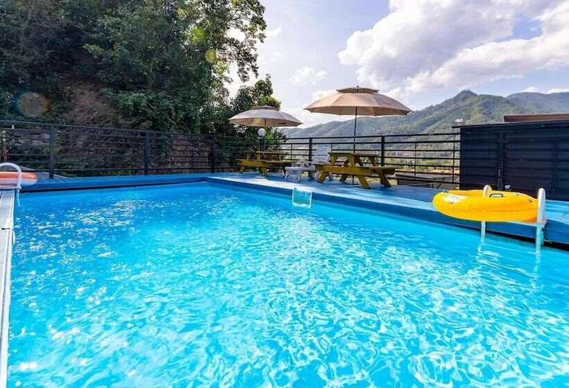 펜션 Gapyeong Myeonyeokgongbang Private Villa