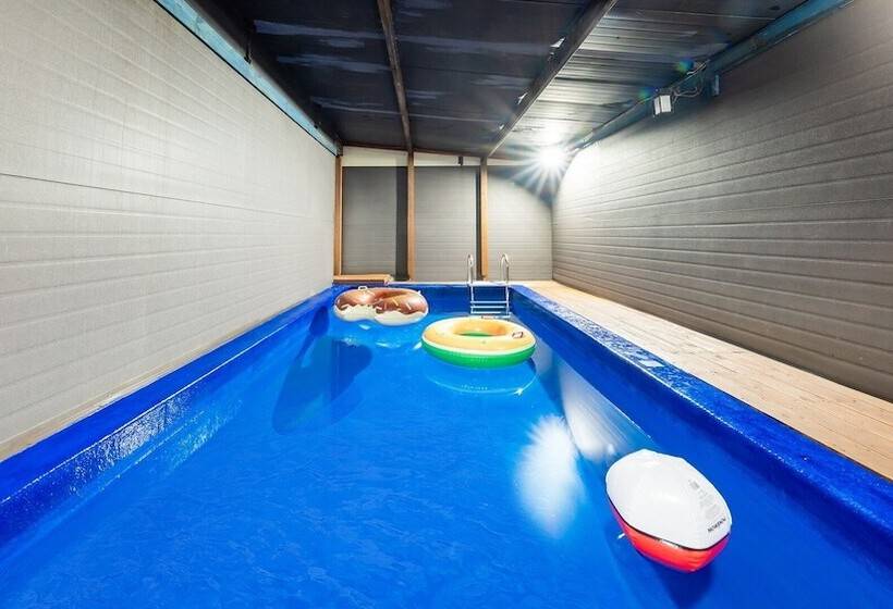 Gapyeong Poin Poolvilla Pension