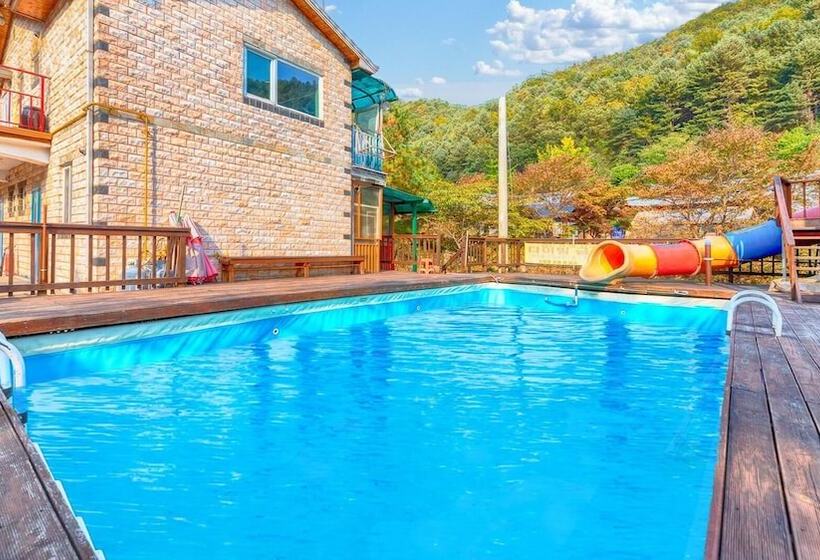 Gapyeong Rainbow Pension