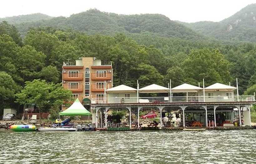 Gapyeong Sanwullo Water Leisure Pension