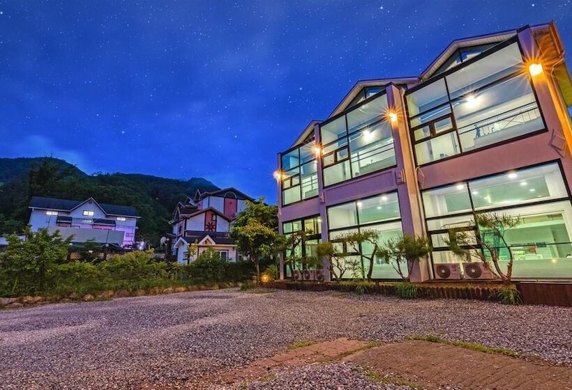 Gapyeong Shiny Pension